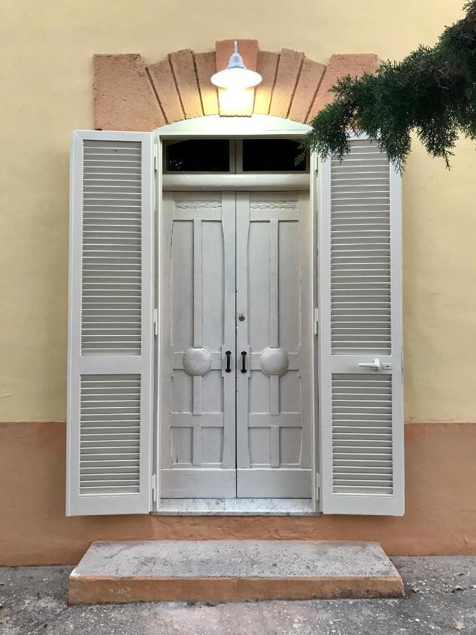 Villa Deco Монополи Екстериор снимка