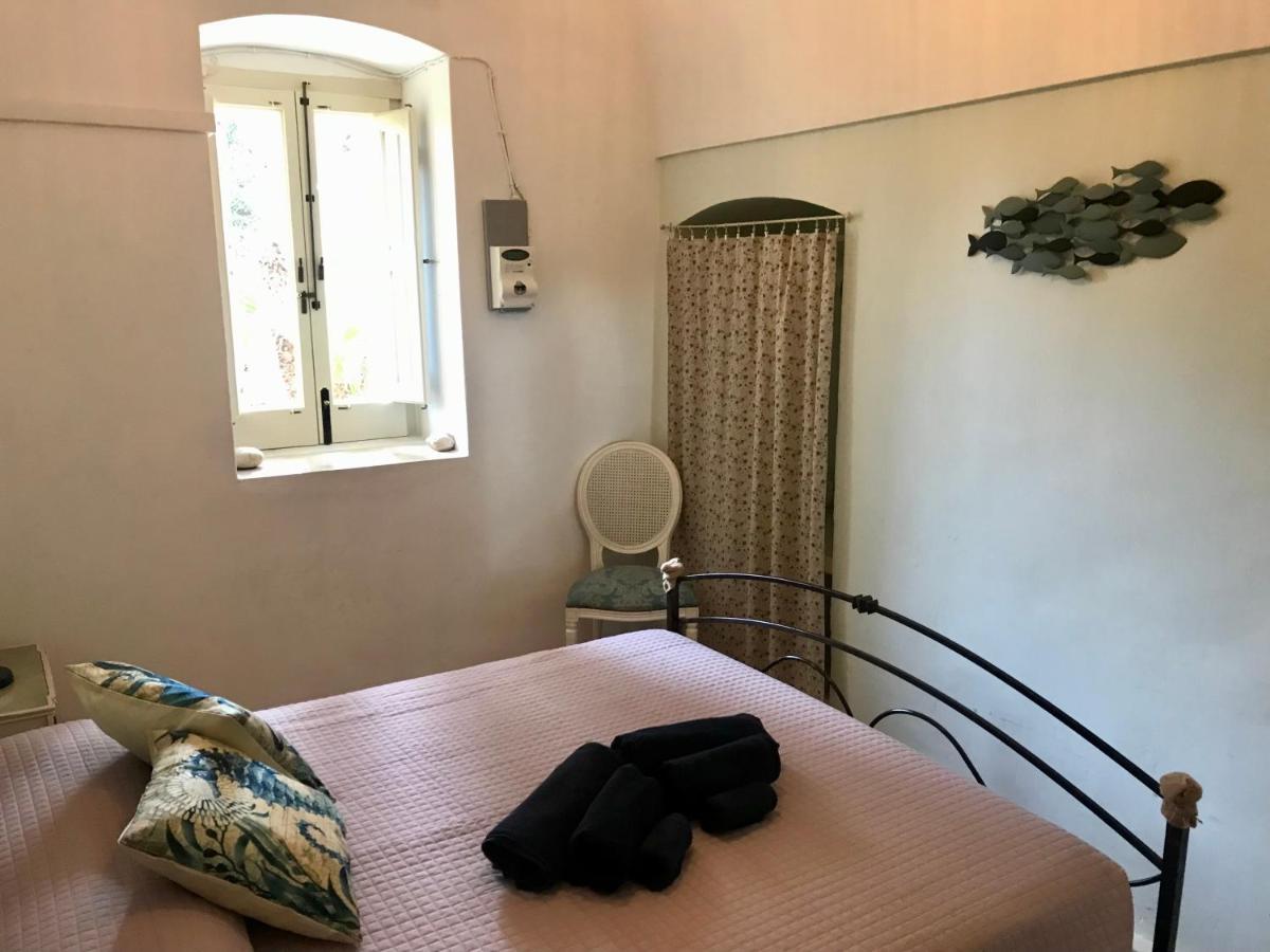 Villa Deco Монополи Екстериор снимка